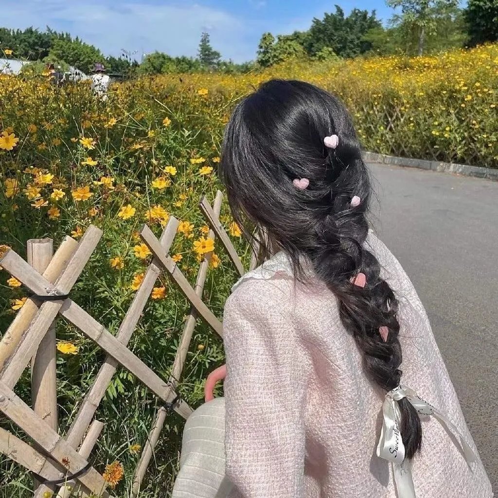 我们才不是兄弟呢